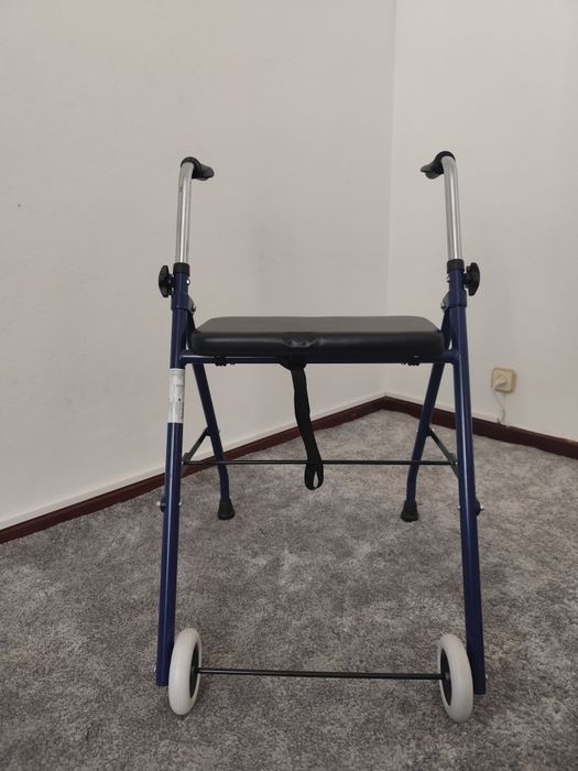 Andarilho, pedaleira, bengala