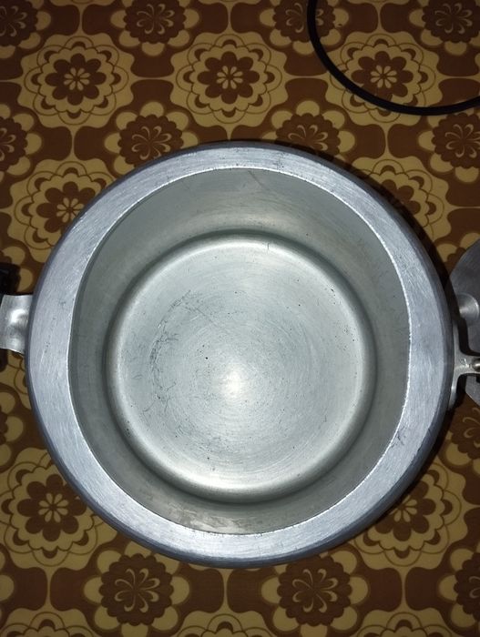 Скороварка на 6 л, вес 2,7кг,