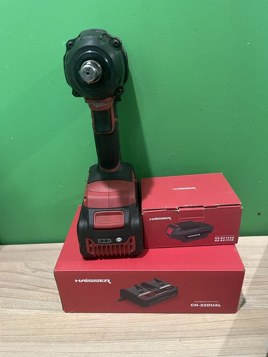 Гайковерт HAISSER ce-230b 1 акб зу насадка на акумулятор