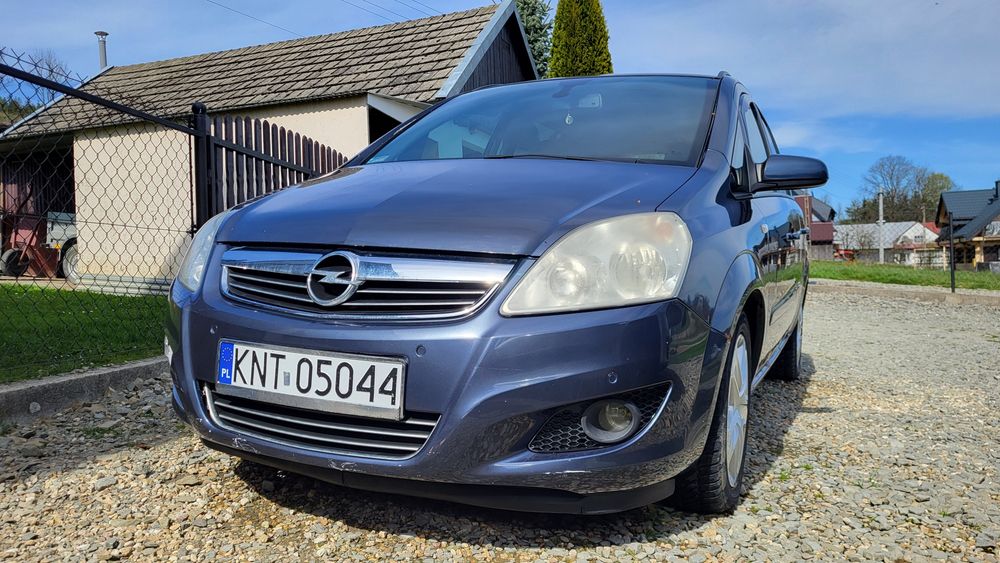 Opel zafira B 1.7   7 miejsc HAK
