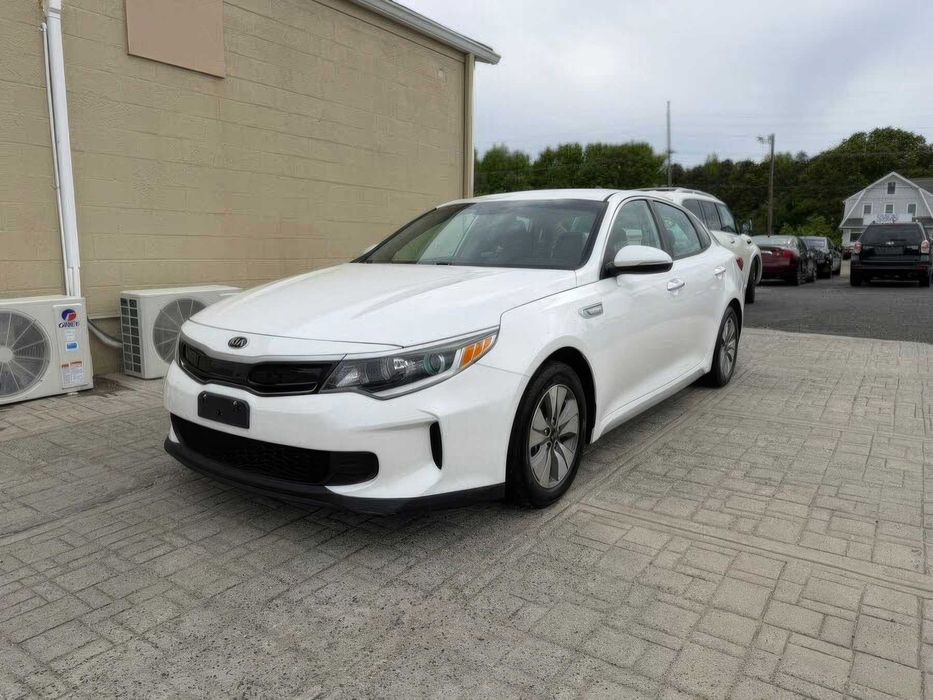 Kia Optima Hybrid      2017