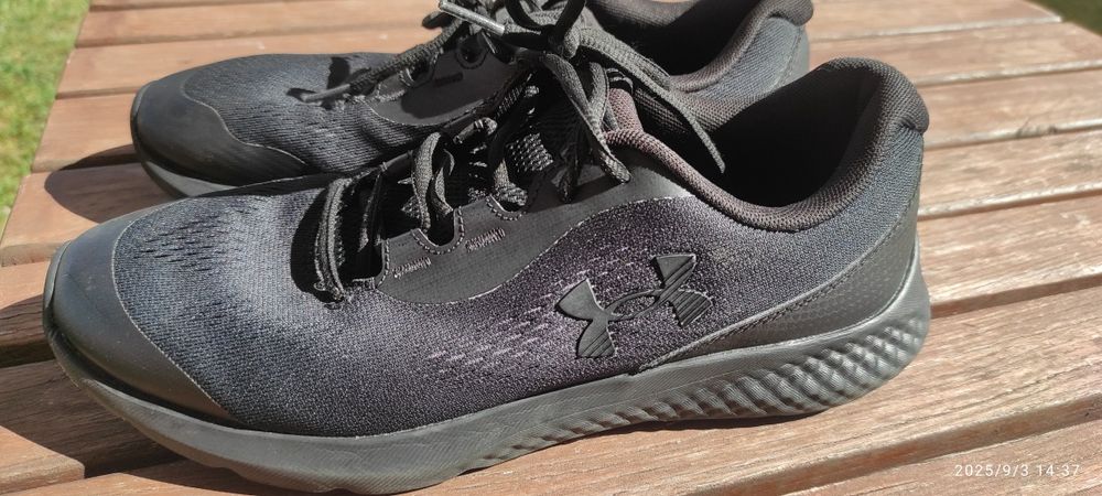 Buty sportowe dla chłopca Under Armour  rozmiar 40