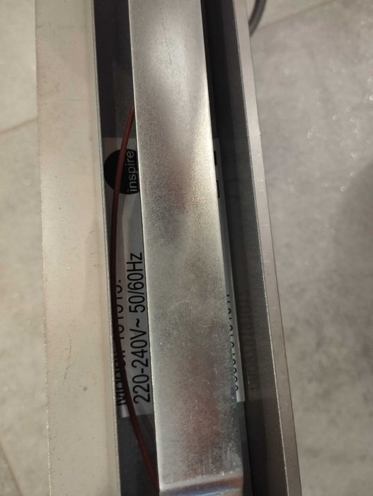 Lampa poczwórna sufitowa lub ścienna