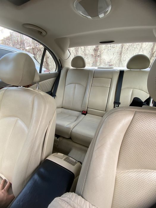 Mercedes Benz w211 E320 V6