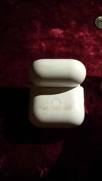 Продам бездротові навушники про з коробкою не працює правий навушник