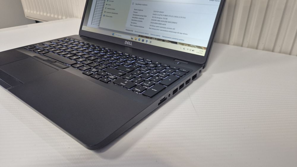 Dell Precision 3541 15,6FHD/i9-9980H/16GB/256SSD/WIN11