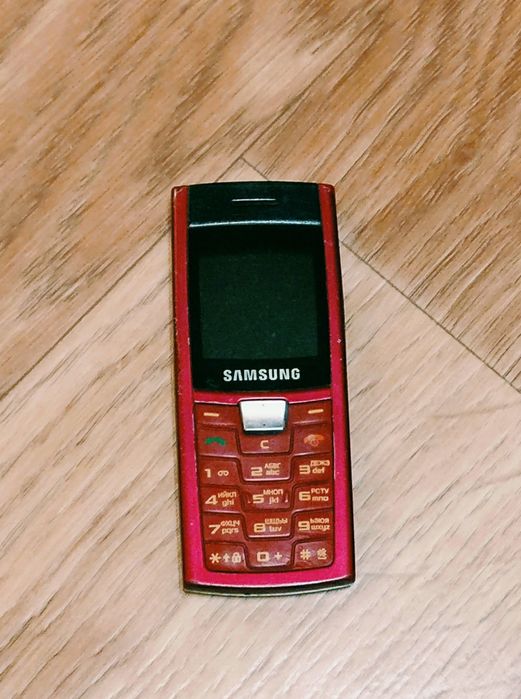 Samsung C170 в гарному стані
