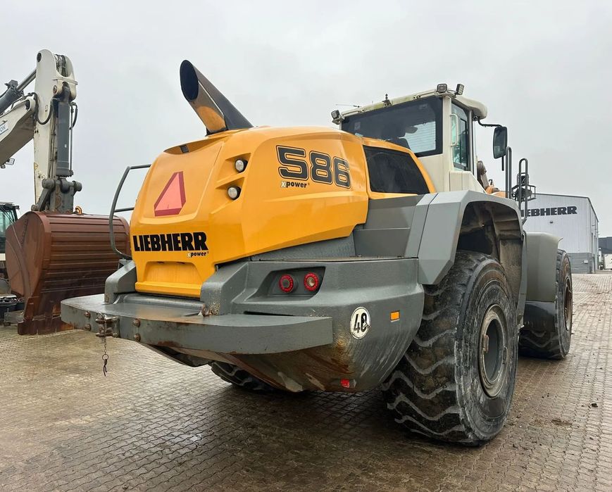 Liebherr L586 XPOWER  WAGA Maszyna z Serwisu Centralne Smarowanie Ładowarka Kołowa 37t