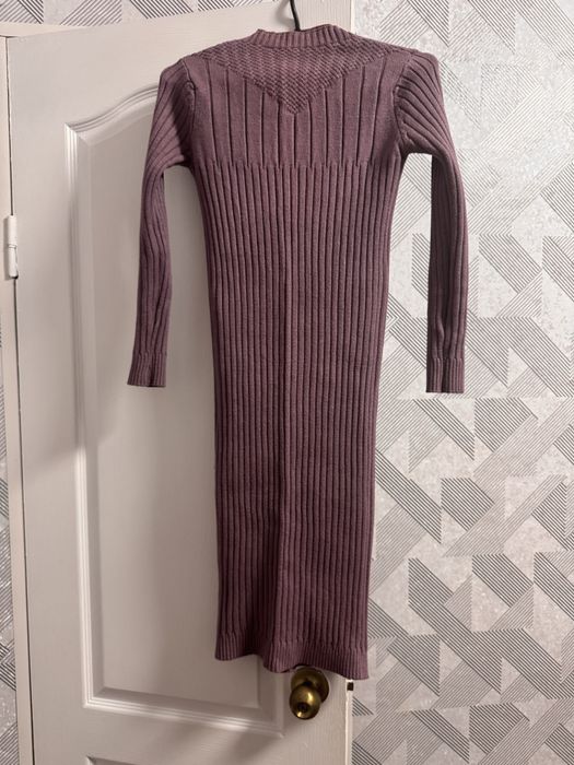 Дуже гарне пудрова сукня вязана