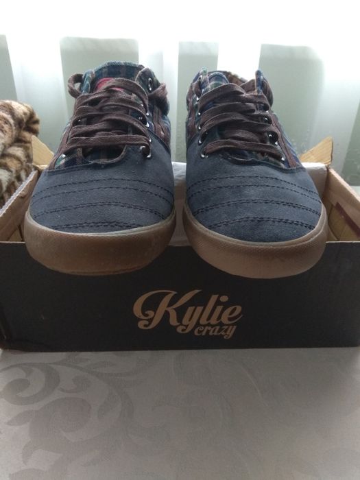 Кеди- мокасини.К.CR.