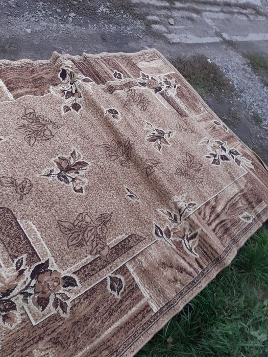 Коврове покриття 1.9 на 2.5 метра.1200 гривень