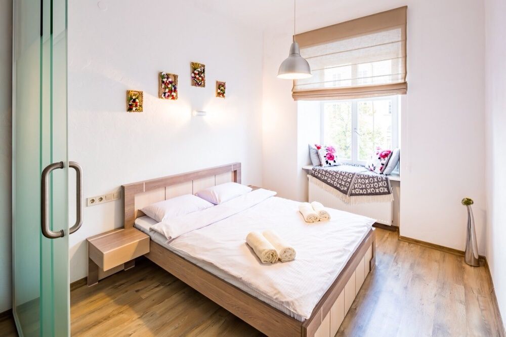 Romari площа Ринок 29