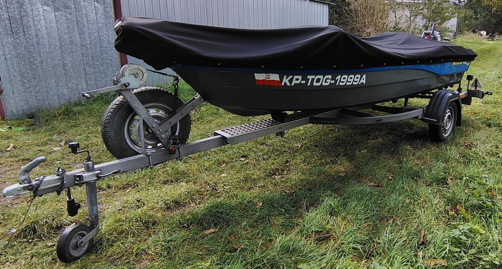 Łódź wędkarska RIVERFOX 400