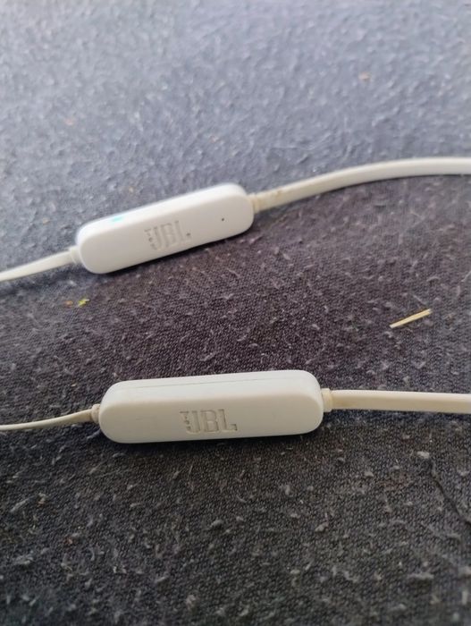 JBL Słuchawki bezprzewodowe BLUETOOTH JBL T115BT dokanałowe