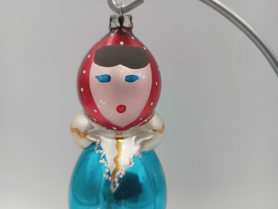 Stara bombka z PRL babuszka laleczka lala stare bombki na choinkę