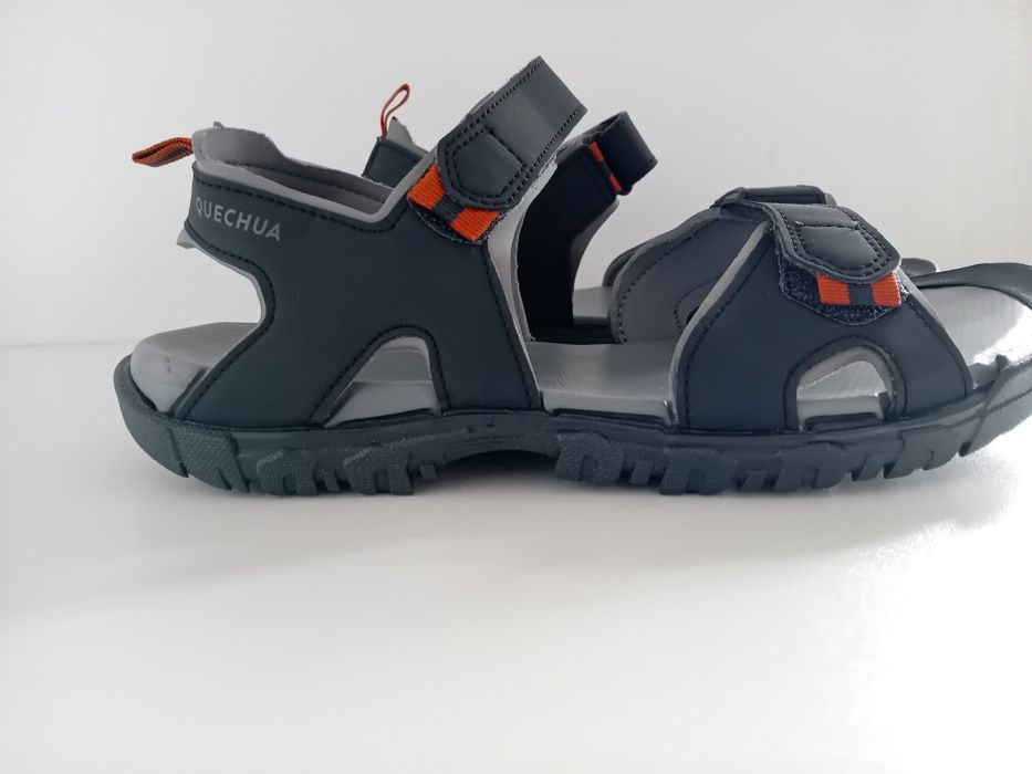 Nowe sandały trekingowe Quechua rozm 40.