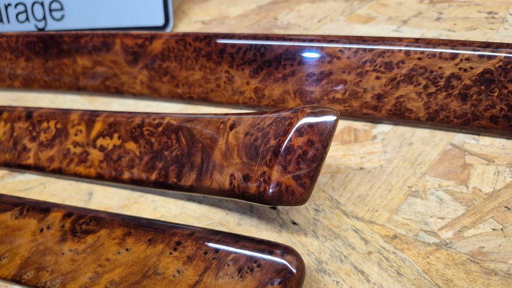 AUDI A4 B5(8D)-Frisos madeira- RAIZ DE NOGUEIRA -RAROS: Versão de LUXO