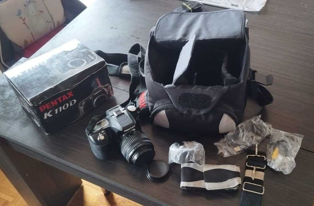 Máquina fotográfica Pentax K110D