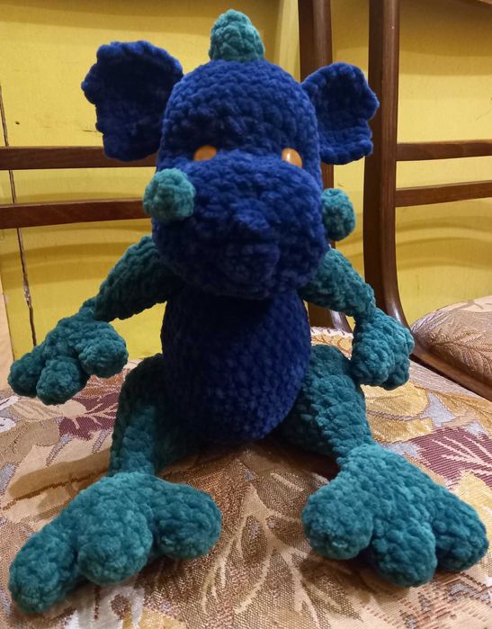 Продам игрушку вязаную