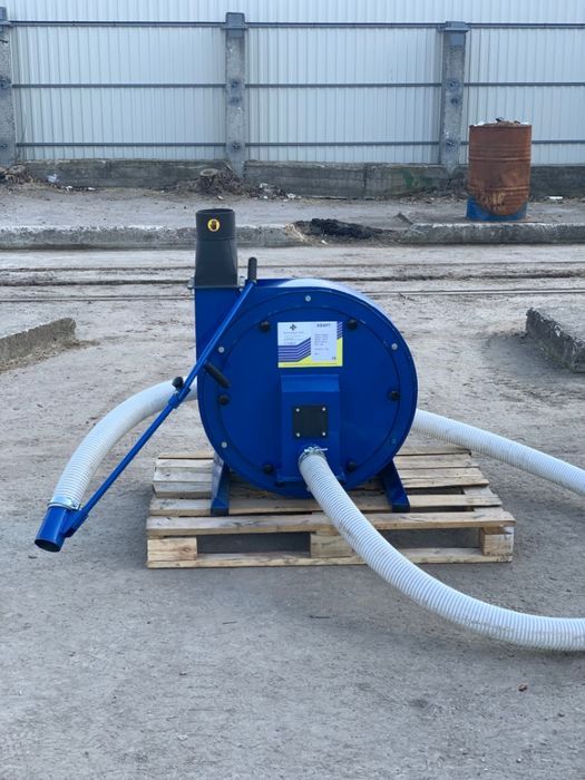 Подрібнювач зерна пневматичний молотковий KRAFT-4 220В