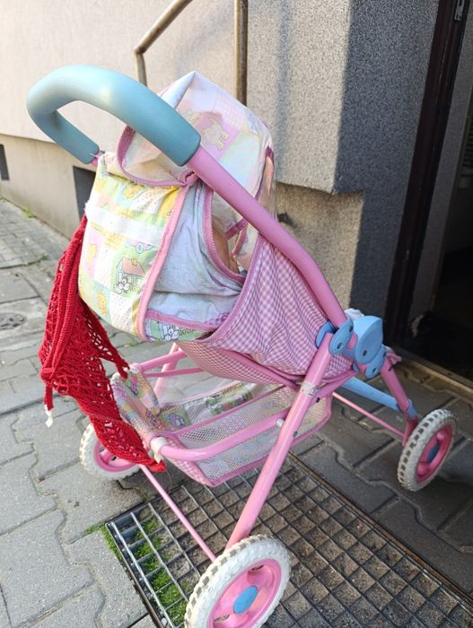Wózek spacerowy dla lalki razem z bobasem