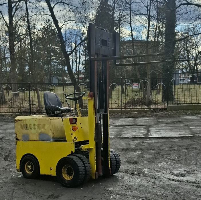 Wozek widlowy rak blizniaki wspomaganie transport