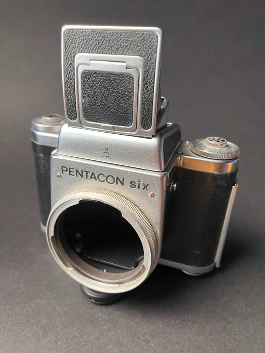 Pentacon Six 6x6 + 5 obiektywów Zeiss + 2 body – komplet do serwisu