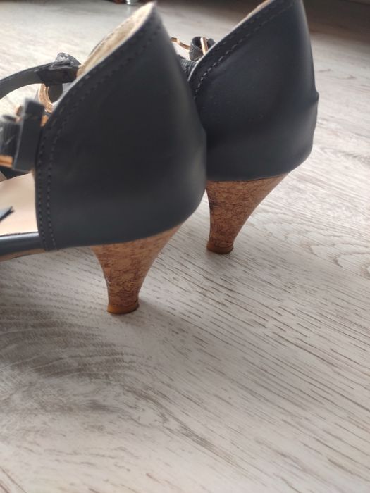 Buty damskie letnie maly obcas 39