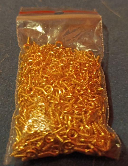Haczyki, wkręty z oczkiem 8*4mm ok śrubki 500
