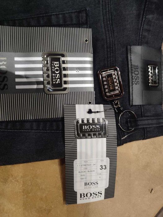 В продаже мужские джинсы Hugo Boss