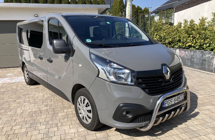 Wynajem aut wypozyczalnia samochodow przewoz osob bus 9 os