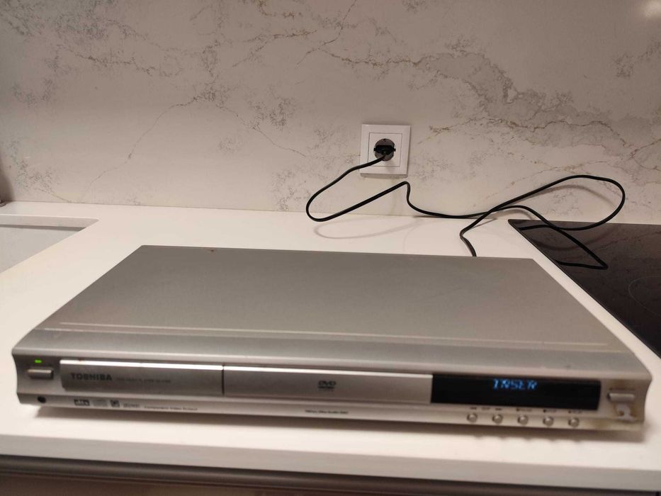 Toshiba DVD player TOSHIBA em bom estado de funcionamento