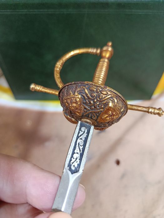 Vendo espada abre cartas / decoração