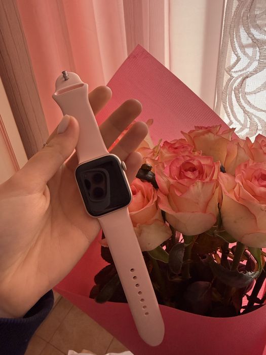 Продам Apple Watch