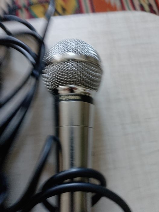 Микрофон LG, б/ у