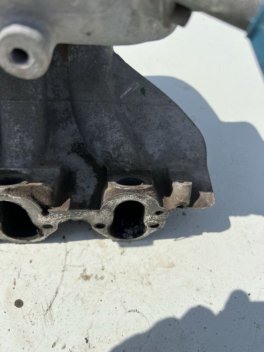 Впускний колектор Seat Toledo1 Впускний колектор Seat Toledo I 1.6 бензин Volkswagen Golf 3 Vento Passat B4 Audi 80 B4 Skoda Felicia
