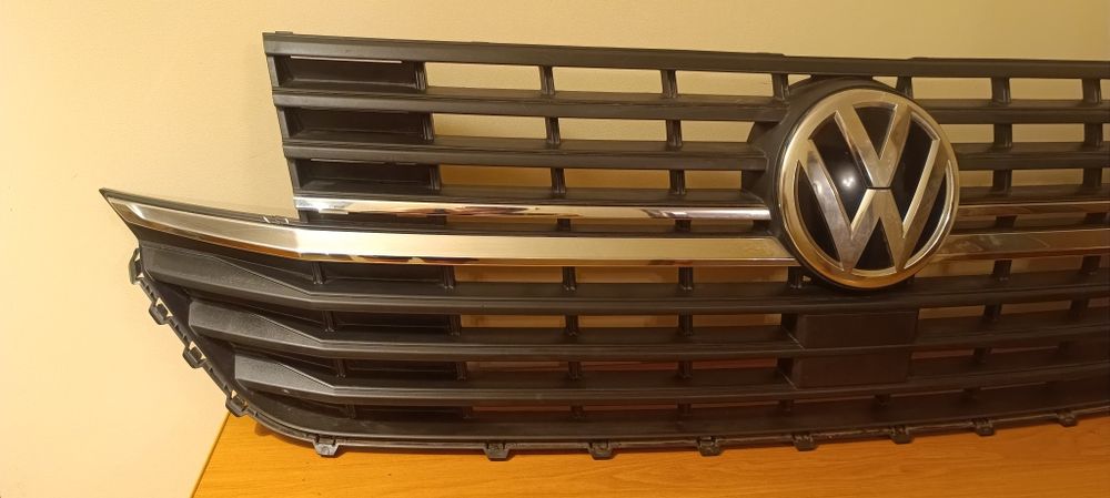 VW T6.1 MULTIVAN TRANSPORTER Grill atrapa zderzaka przednia przód