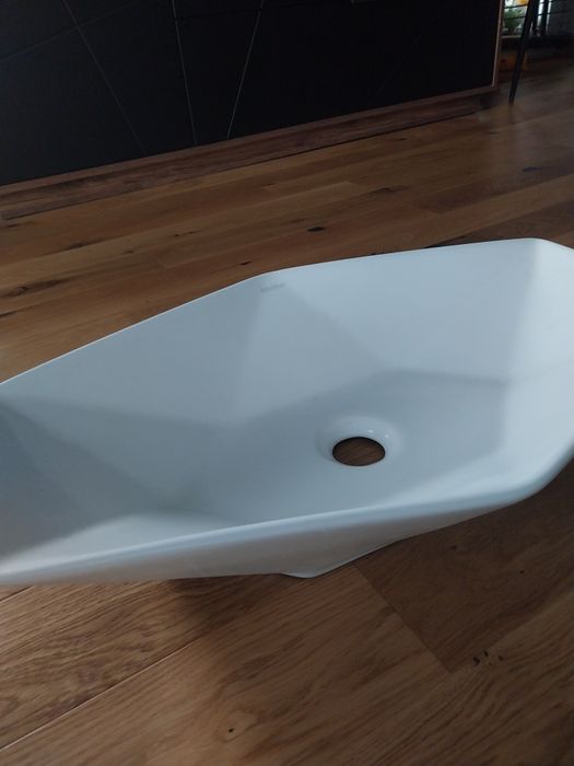 Umywalka nadblatowa KERRA