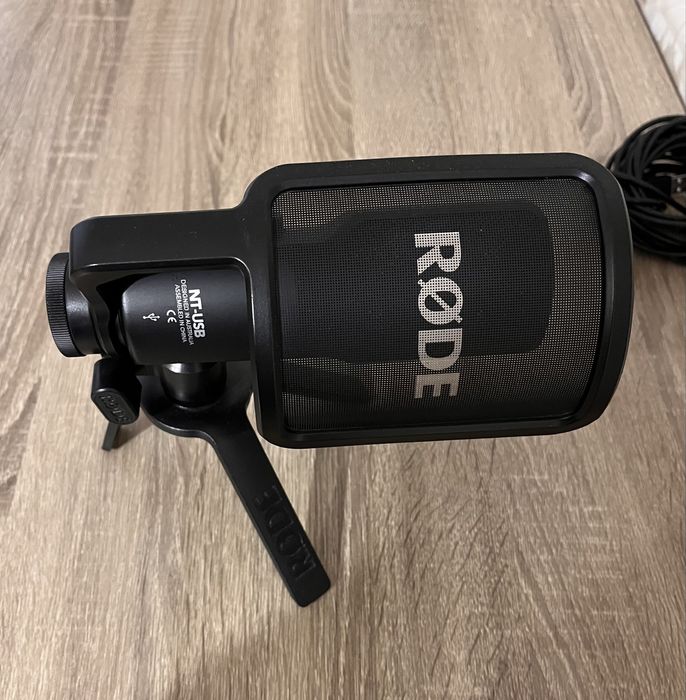 Микрофон RØDE NT-USB — студийный USB-микрофон