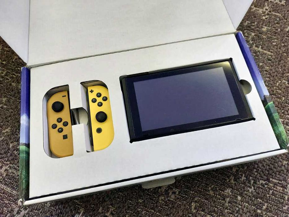 Nintendo Switch Pikachu & Eevee Edition - Limitowana Edycja