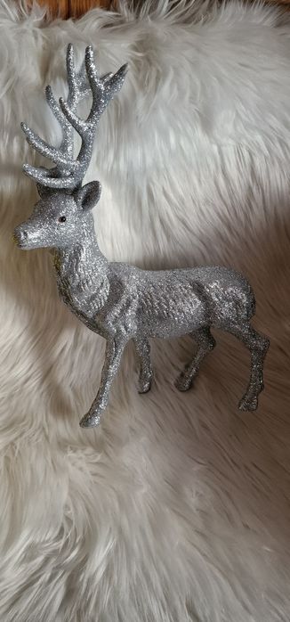 Duży srebrny brokatowy renifer 39 cm