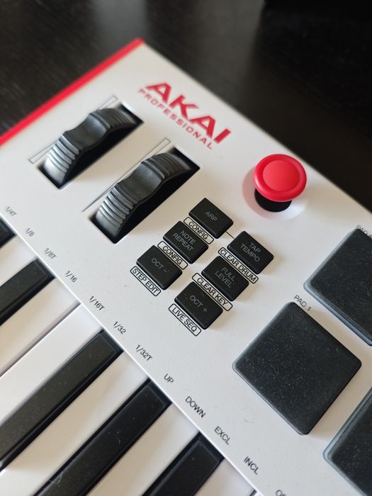 MIDI Akai MPK Mini Plus