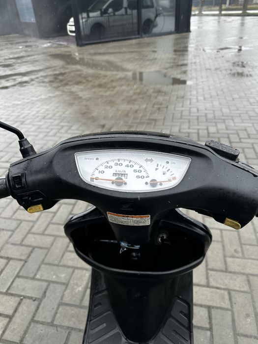 Продам скутер з контейнера хонда діо 35 ср