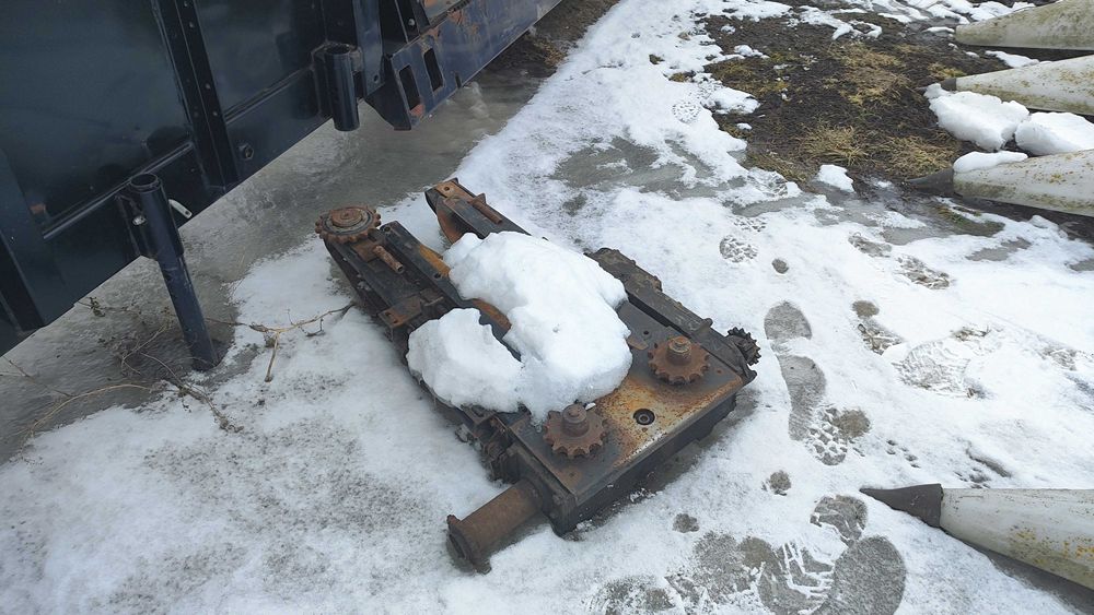 Жатка для збирання кукурудзи Oros 8+HSA