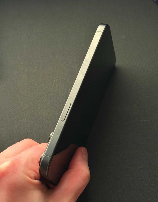 iPhone 15 Pro Max 1TB Black Titanium Sim + eSim 83%