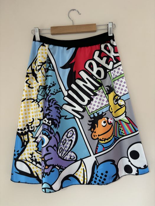 Spódnica z motywem komiksu