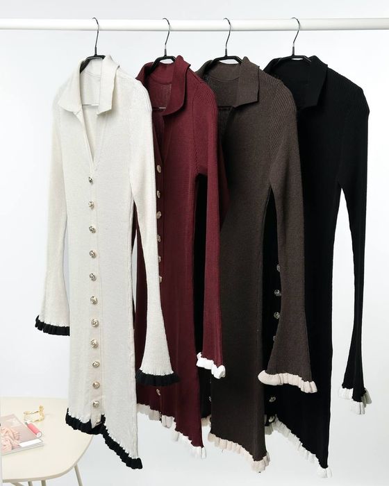 Сукня тепла ,вязана,коротка,зимова,розкльошена,олд мані,з рюшами