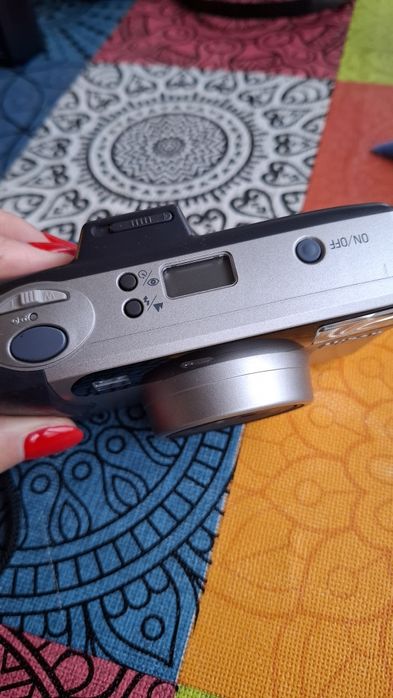 Máquina fotográfica Zoom 600 AF