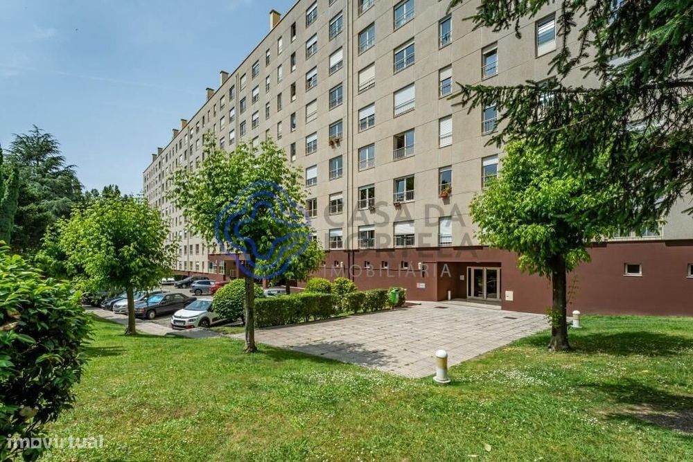 Apartamento T3 totalmente renovado — Lordelo do Ouro, Porto