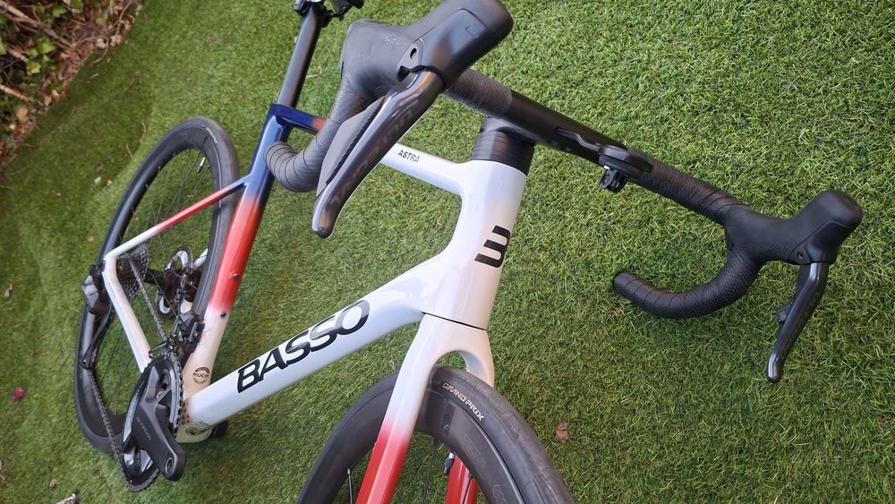 Bicicleta Basso Astra – Shimano Ultegra Di2T54